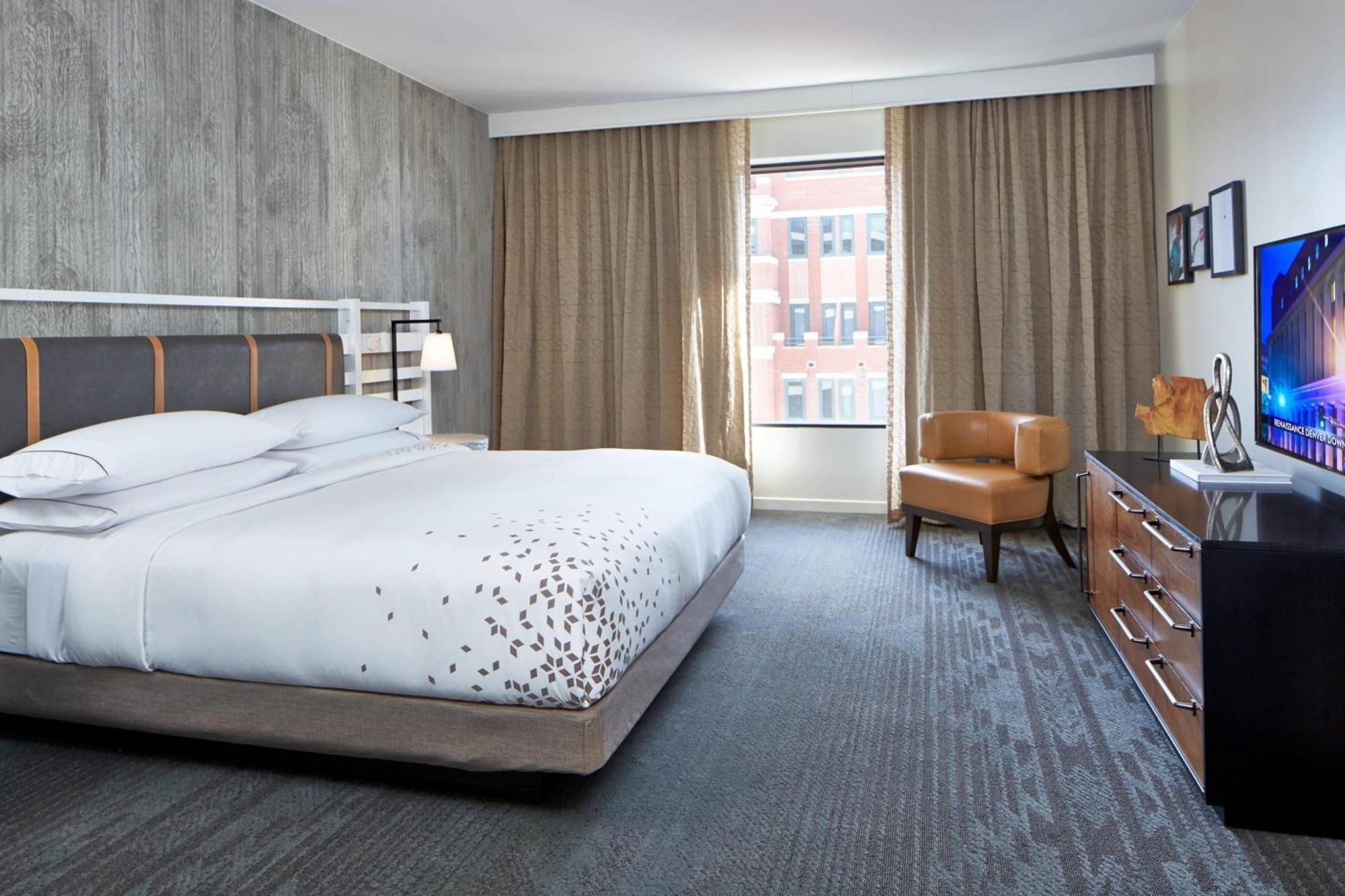 Hotel The Worthington Renaissance Worth 4*