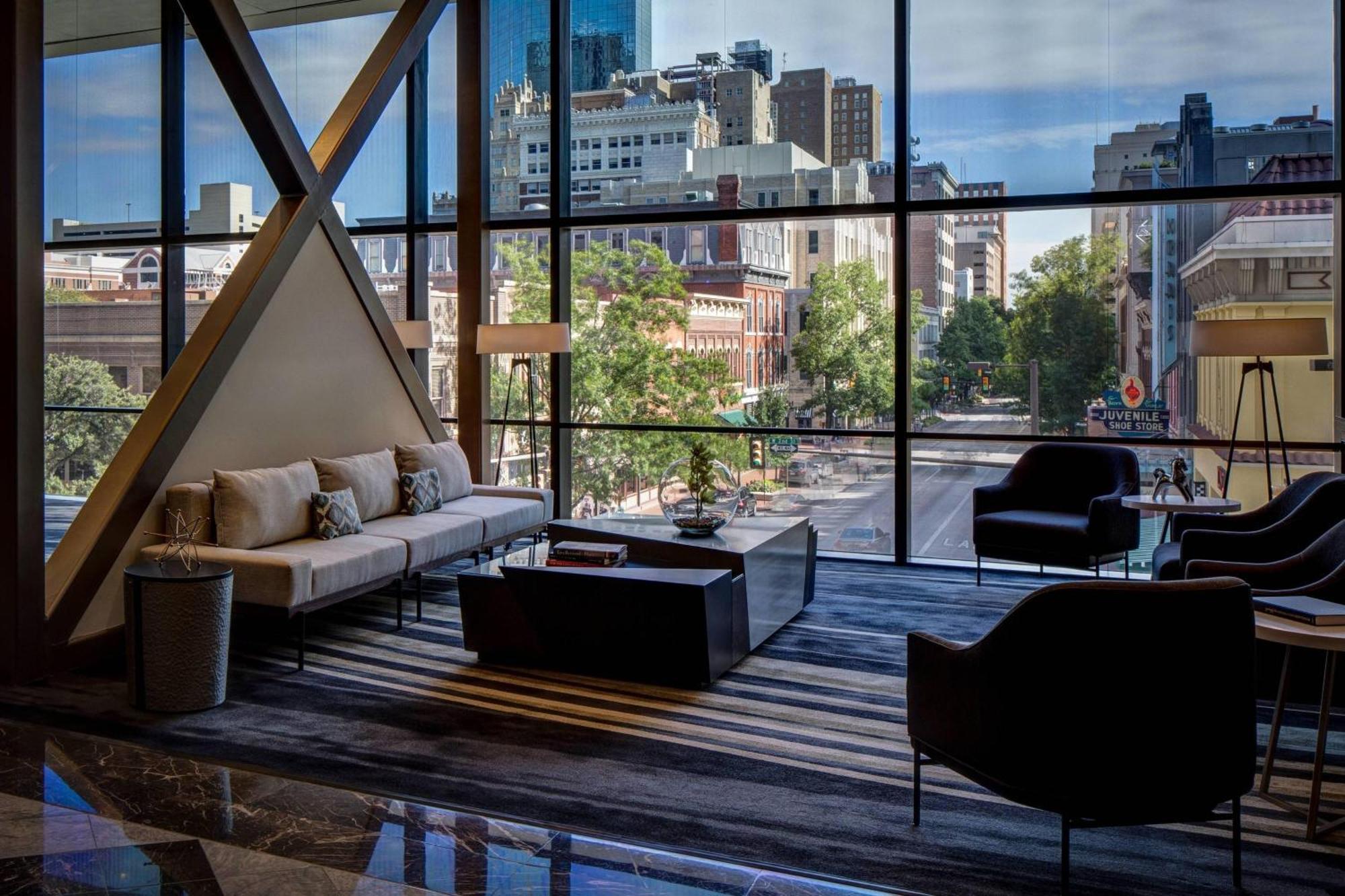 The Worthington Renaissance Worth Hotel 4*