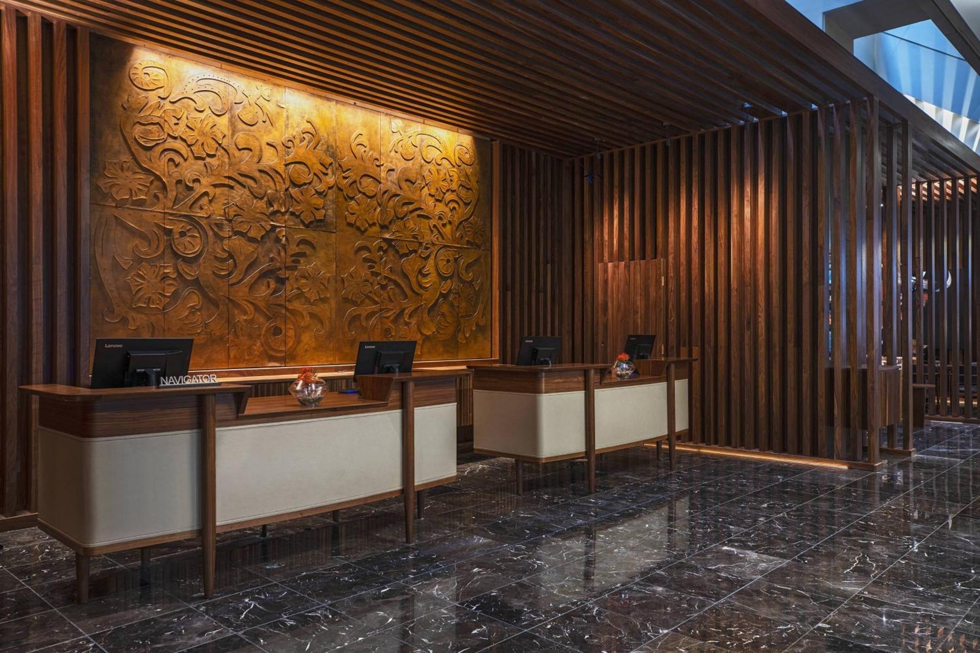 The Worthington Renaissance Worth Hotel 4*