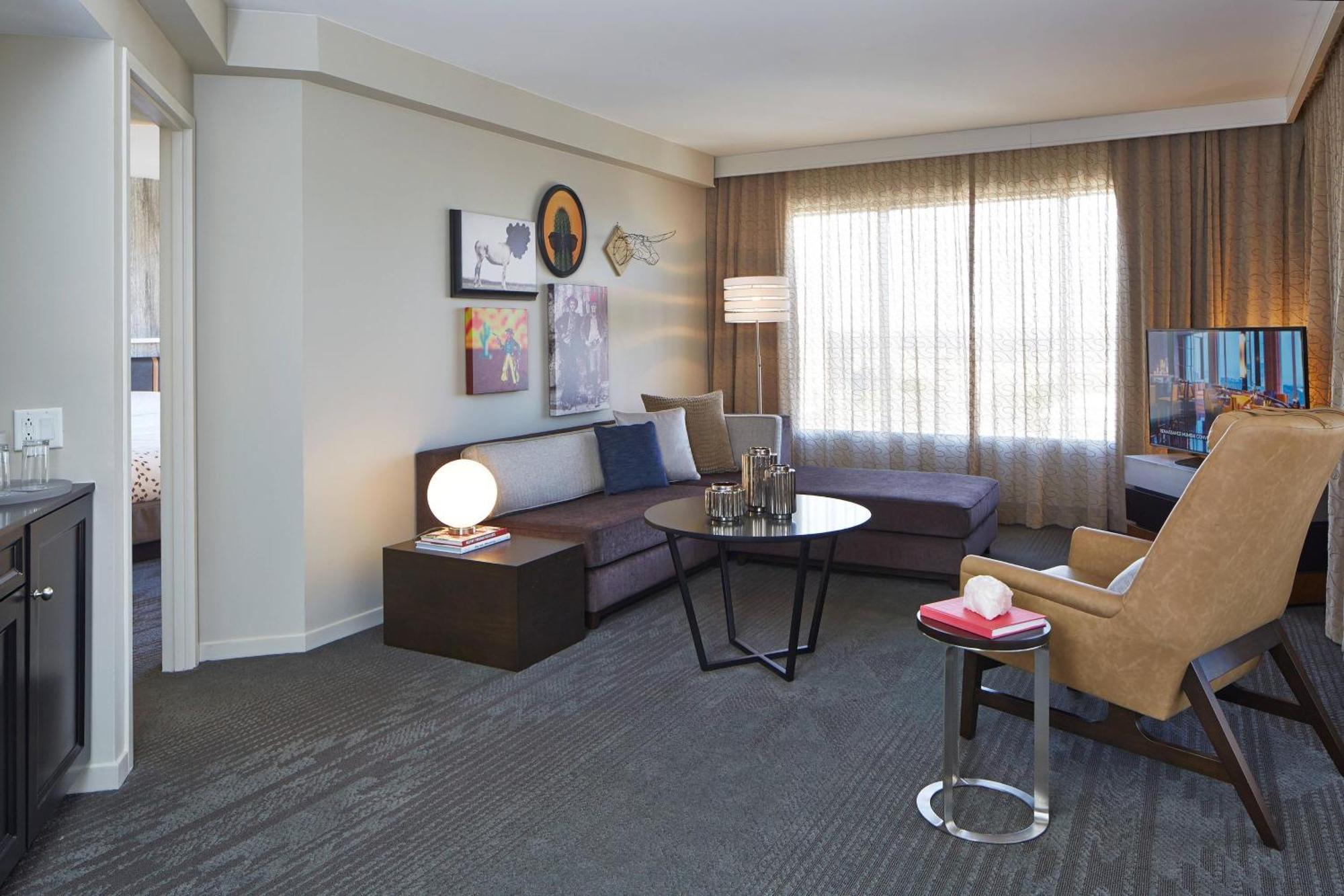 Hotel The Worthington Renaissance Worth