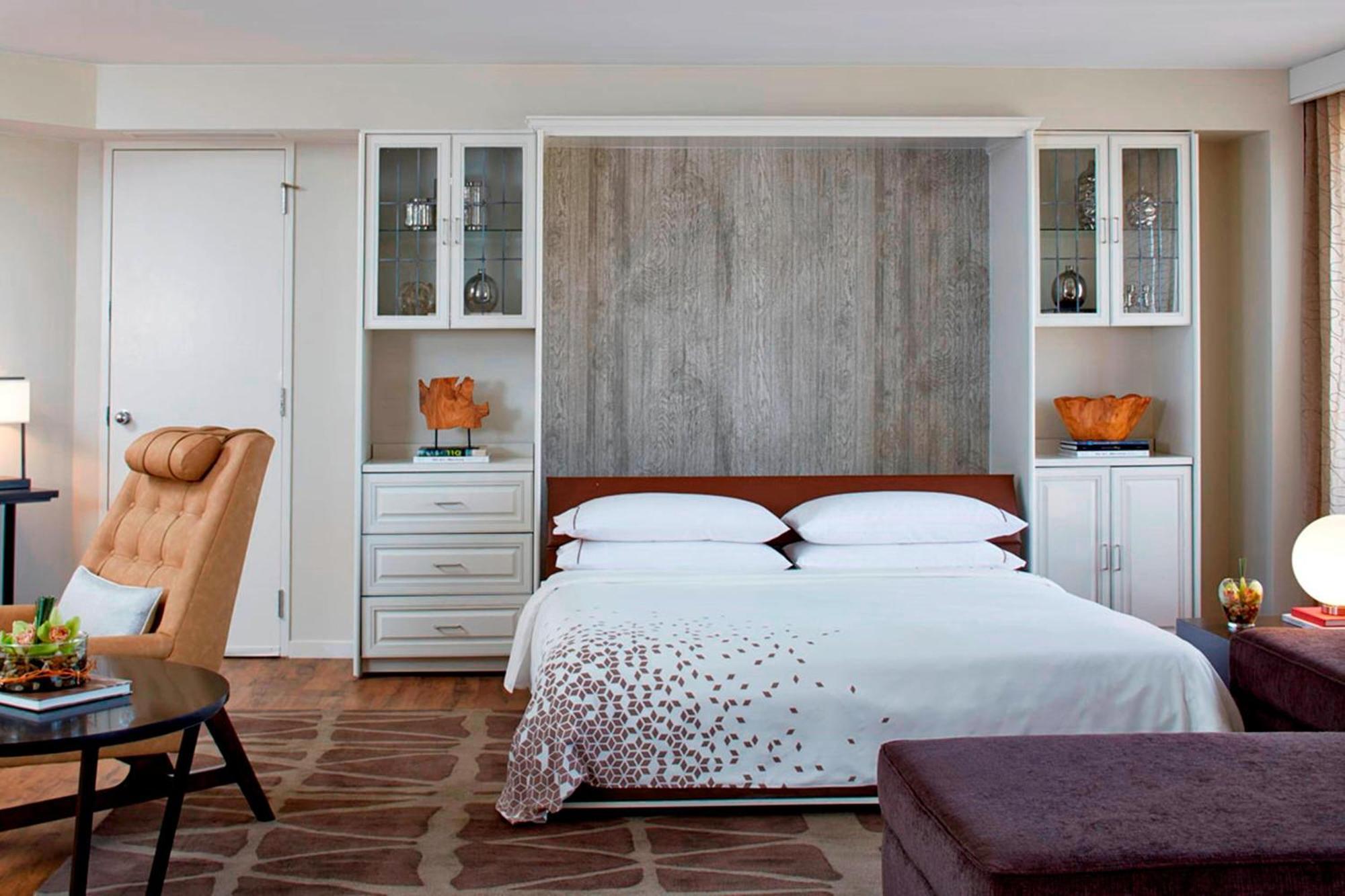 The Worthington Renaissance Worth Hotel