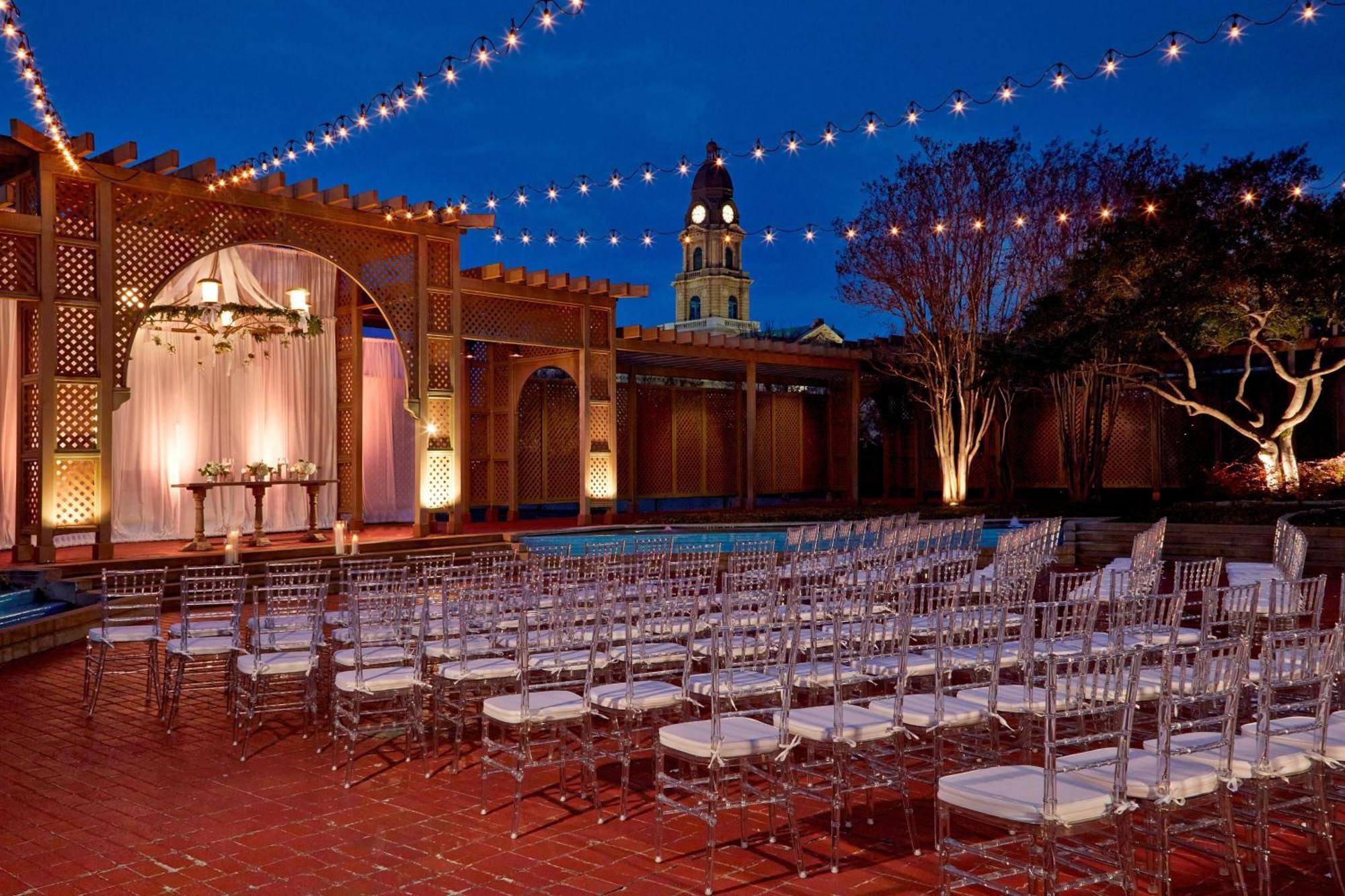 The Worthington Renaissance Worth Hotel 4*